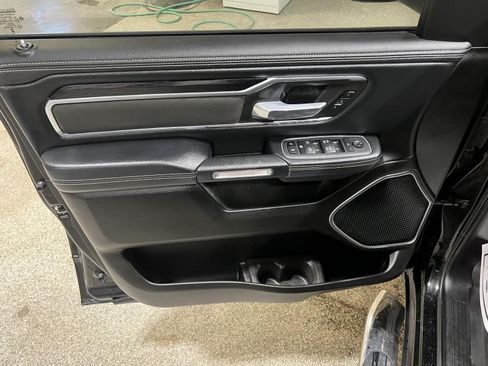 Used 2024 RAM 1500 Laramie AWD/4WD image 18