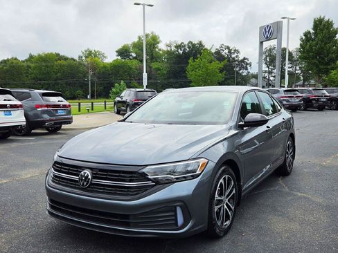 Used 2023 Volkswagen Jetta Sport FWD image 8