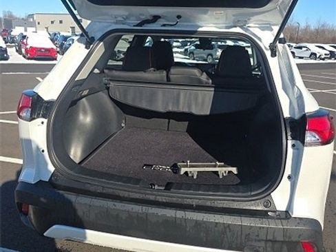 Used 2022 Toyota Corolla Cross LE image 5