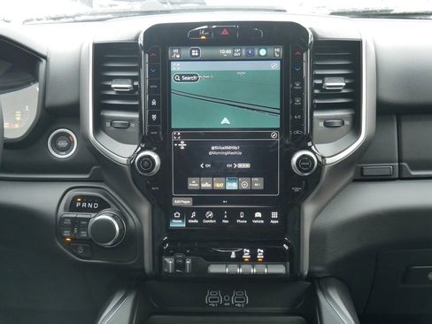 New 2026 RAM 1500 Big Horn AWD/4WD image 12
