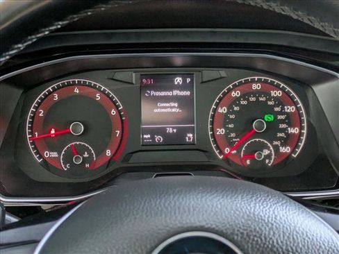 Used 2019 Volkswagen Jetta SE w/ Cold Weather Package image 13