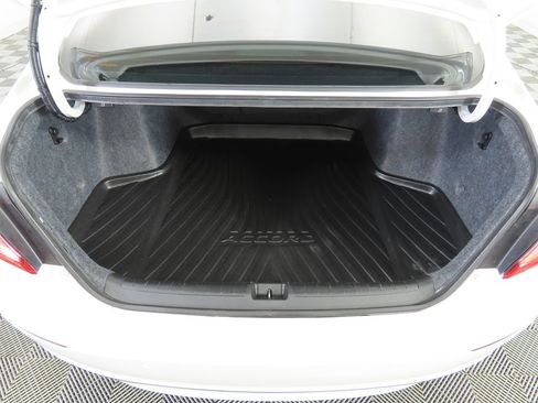 Certified 2021 Honda Accord Touring image 28