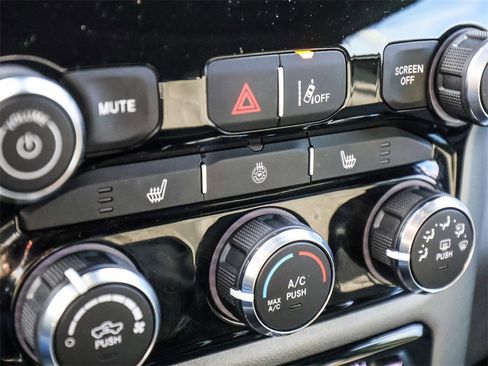 Used 2025 RAM 1500 Big Horn image 31