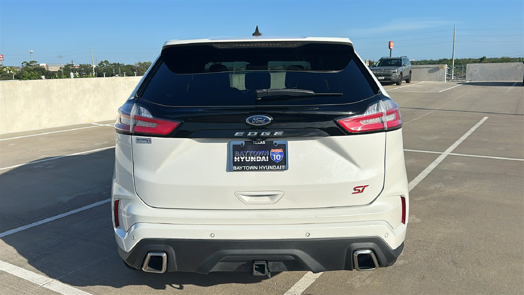 Used 2023 Ford Edge ST w/ Cargo Accessory Package AWD/4WD image 12