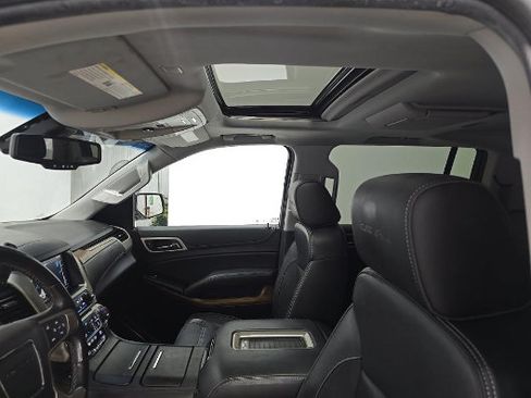 Used 2020 GMC Yukon XL Denali w/ Open Road Package AWD/4WD image 13