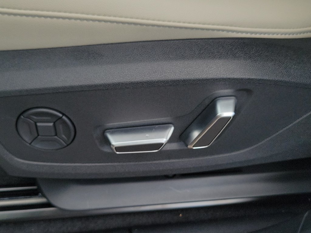 New 2026 Audi Q3 quattro 2.0T AWD/4WD image 17