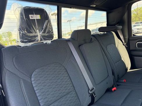 New 2026 RAM 1500 Big Horn AWD/4WD image 32
