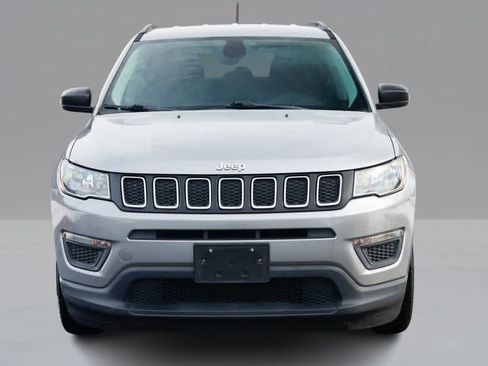 Used 2018 Jeep Compass Sport w/ Tech Group image 2
