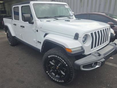 Used 2023 Jeep Gladiator Sport