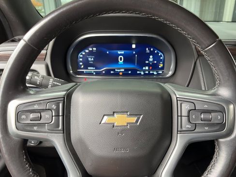 Used 2022 Chevrolet Suburban LT image 30