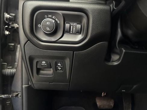 Used 2023 RAM 1500 Laramie AWD/4WD image 31