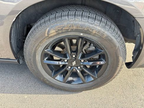 Used 2019 Dodge Grand Caravan SXT w/ Blacktop Package FWD image 4