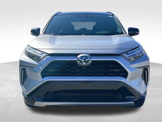 Used 2023 Toyota RAV4 XSE AWD/4WD image 8