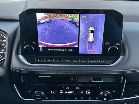 Used 2022 Nissan Rogue SL w/ SL Premium Package image 35