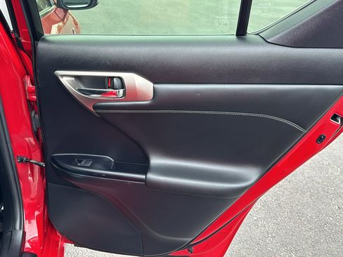 Used 2015 Lexus CT 200h w/ Navigation Package image 19