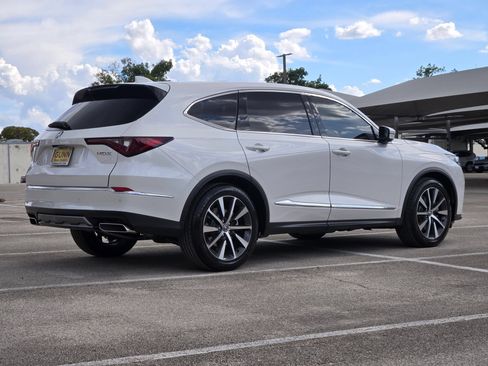 Certified 2026 Acura MDX FWD w/ Technology Package image 3
