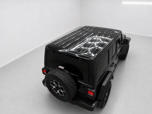 Used 2021 Jeep Wrangler Unlimited Rubicon w/ Cold Weather Group AWD/4WD image 35