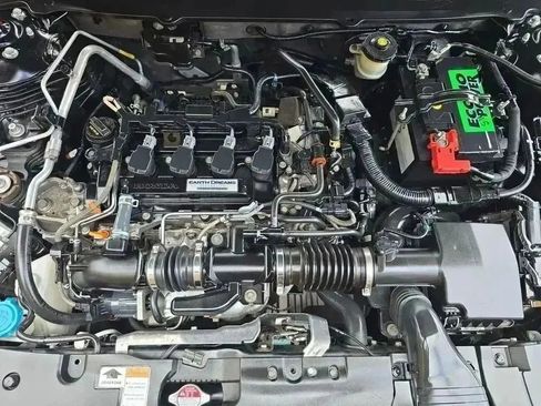 Used 2018 Honda Accord EX image 16