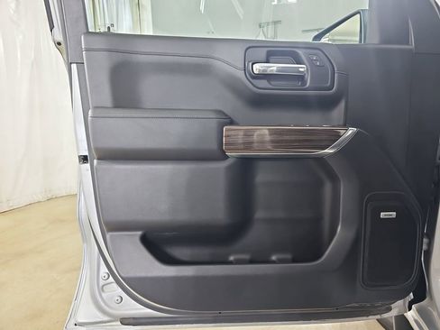 Used 2019 Chevrolet Silverado 1500 RST image 31