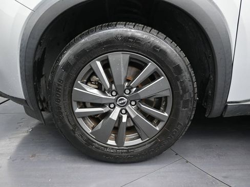 Used 2022 Nissan Pathfinder S image 9