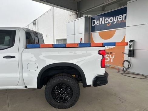 New 2026 Chevrolet Silverado 1500 ZR2 AWD/4WD image 11