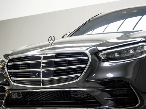 Used 2023 Mercedes-Benz S 500 4MATIC w/ AMG Line image 2