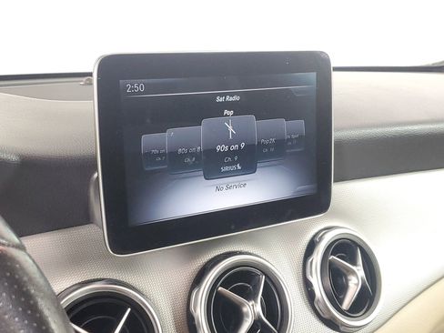 Used 2018 Mercedes-Benz GLA 250 GLA 250 image 37