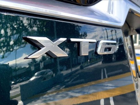 Used 2025 Cadillac XT6 Premium Luxury image 31