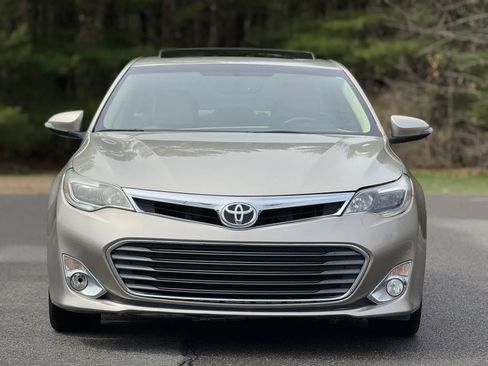 Used 2014 Toyota Avalon XLE Touring image 3