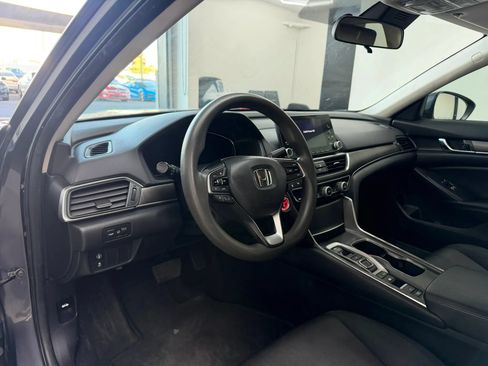 Used 2019 Honda Accord Hybrid image 18