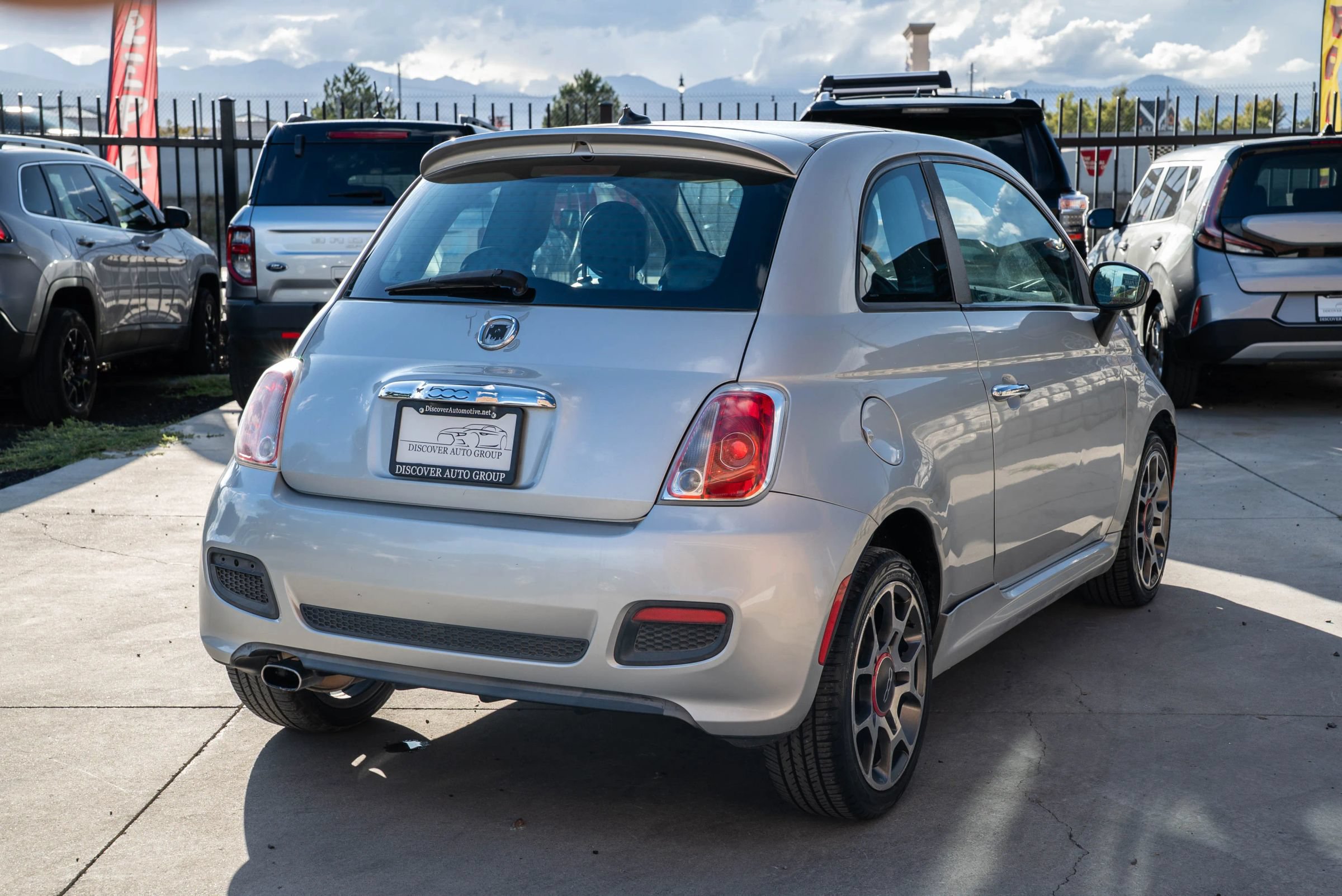Used 2012 FIAT 500 Sport w/ Safety & Sound Pkg FWD image 10