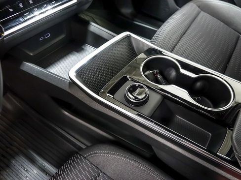 New 2026 Chevrolet Equinox LT image 21