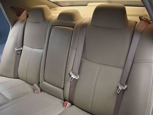 Used 2013 Nissan Altima 2.5 SV image 16