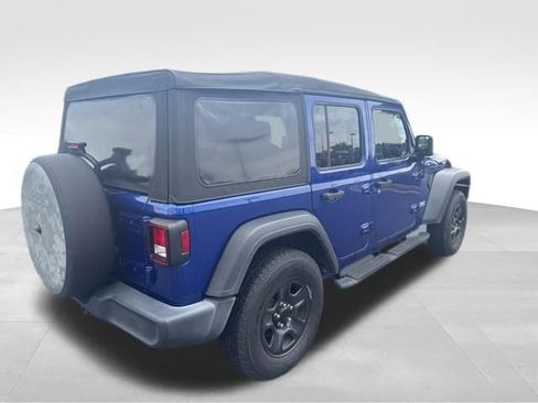 Used 2019 Jeep Wrangler Unlimited Sport AWD/4WD image 9