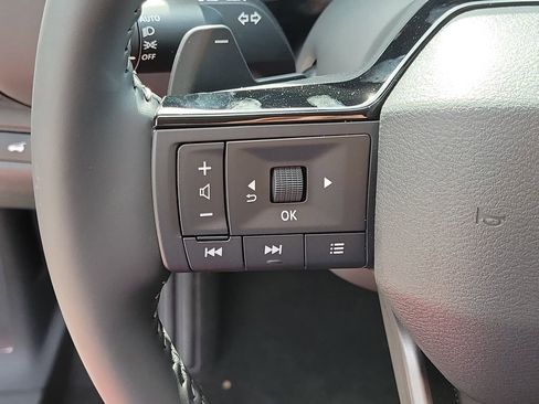 New 2026 Nissan Pathfinder SL image 31