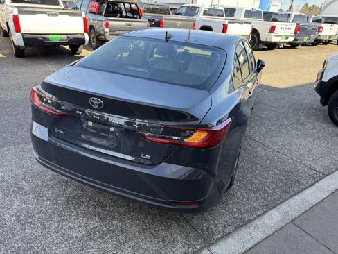 Certified 2025 Toyota Camry LE image 6