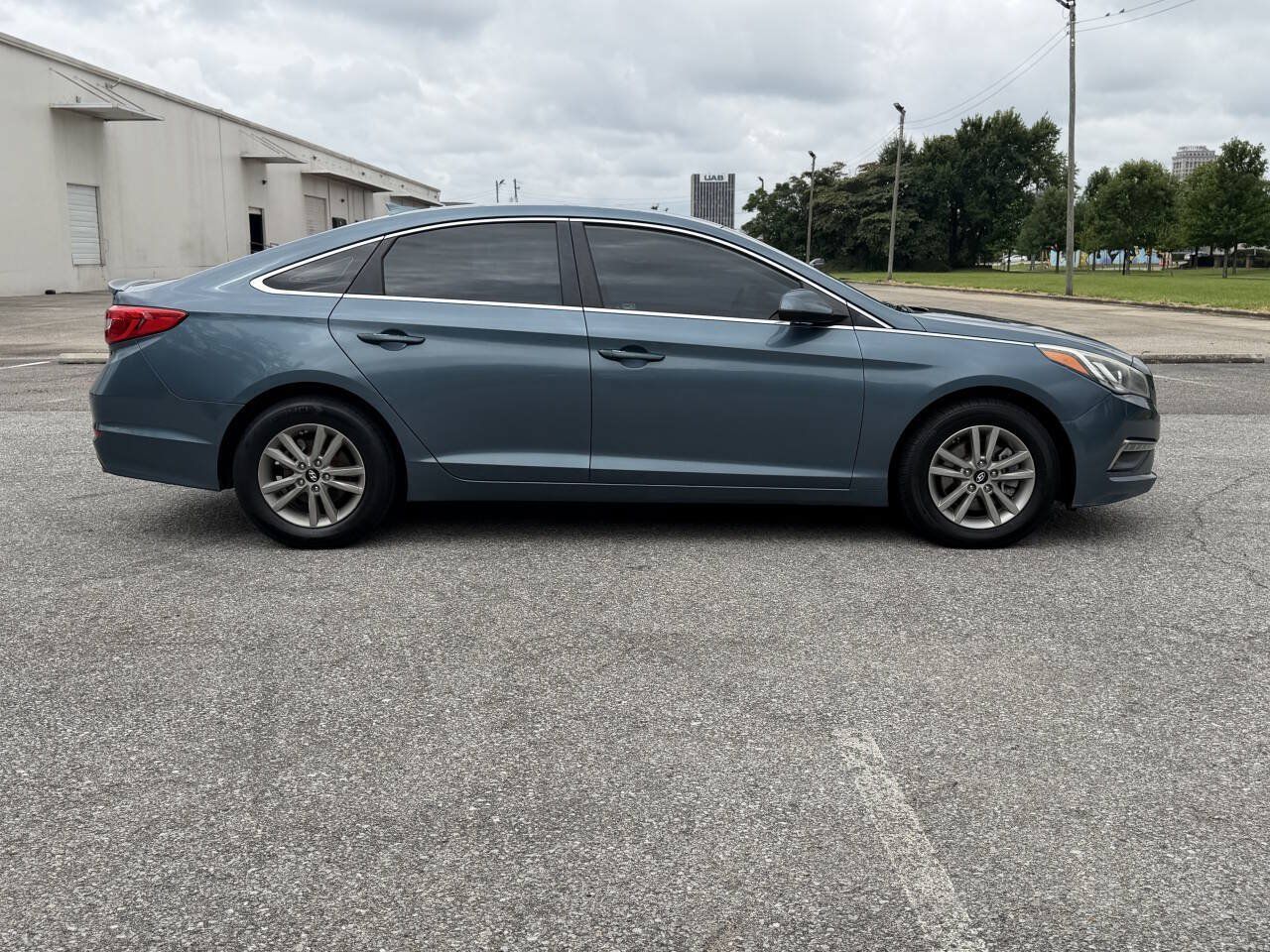 Used 2015 Hyundai Sonata SE FWD image 6