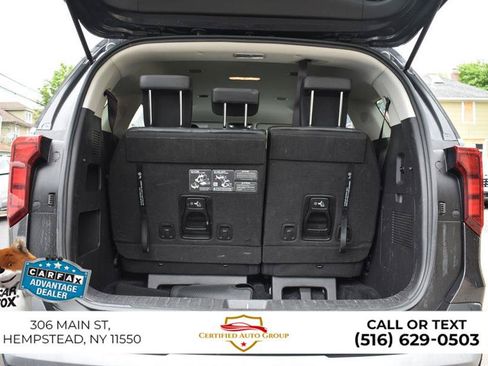 Used 2025 Kia Carnival FWD image 35