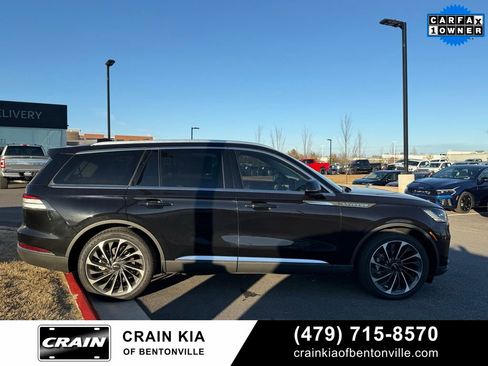 Used 2025 Lincoln Aviator Reserve w/ Equipment Group 201A image 9