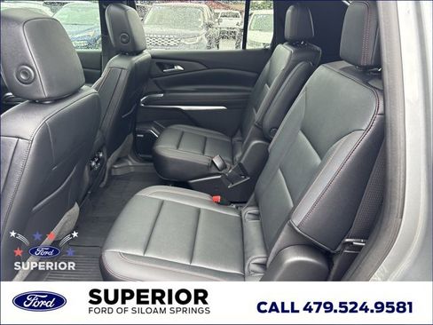 Used 2025 Chevrolet Traverse Z71 w/ Enhanced Driving Package AWD/4WD image 18
