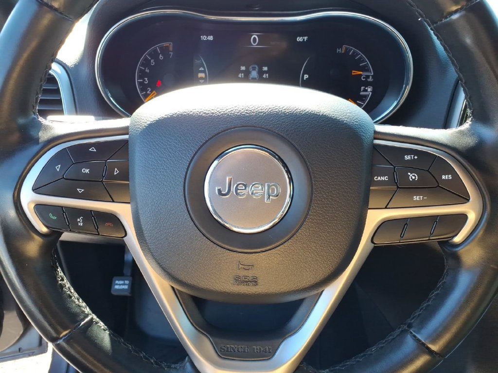 Used 2021 Jeep Grand Cherokee Laredo AWD/4WD image 5