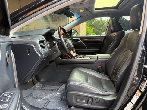 Used 2019 Lexus RX 350L FWD w/ Premium Package image 10