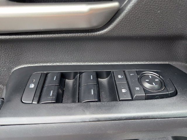 Used 2025 Toyota Tacoma TRD Off-Road AWD/4WD image 36