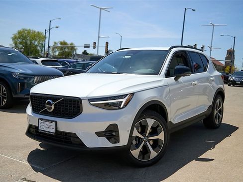 New 2025 Volvo XC40 B5 Plus w/ Protection Package Premier image 1