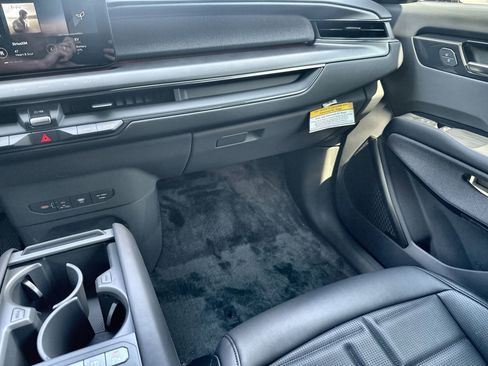 New 2026 Kia EV9 Land w/ Nightfall Edition Package image 15