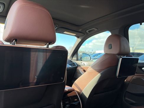 Used 2019 BMW X5 xDrive40i w/ Premium Package 2 image 13