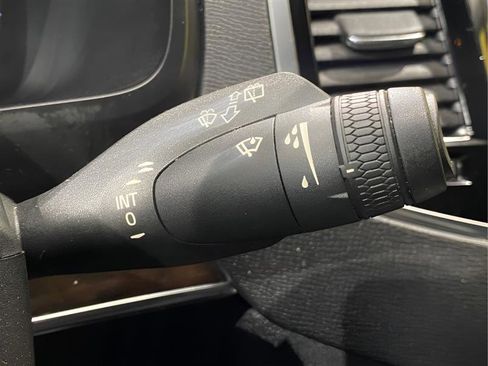 Used 2016 Volvo XC90 T6 Momentum image 22