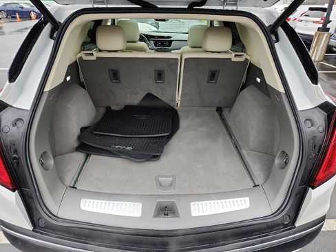Used 2021 Cadillac XT5 Premium Luxury image 28