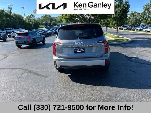 Used 2024 Kia Telluride LX FWD image 7