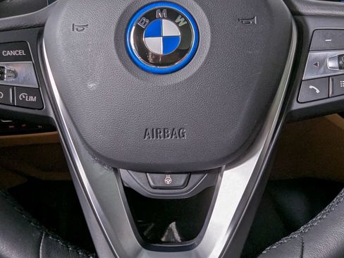 Used 2024 BMW i4 eDrive35 w/ Premium Package RWD image 35